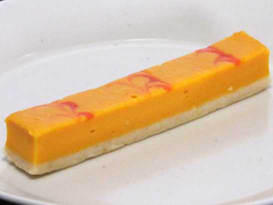 コンビニスイーツだ_かぼちゃのチーズケーキ【サークルKサンクス】_中身01