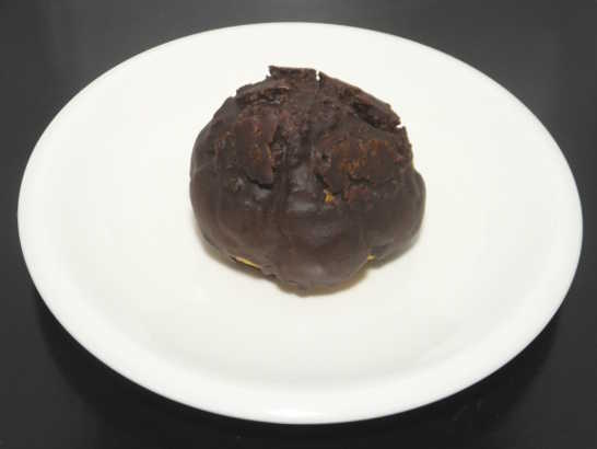 コンビニスイーツだ_チョコミントクッキーシュー【ファミリーマート】中身00